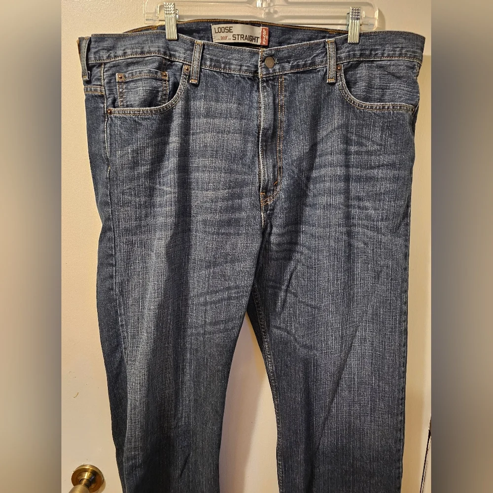 Levis pre loved